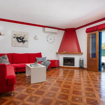 בית נופש Faisan Con Piscina Privada אלקודיה