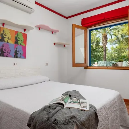Faisan Con Piscina Privada אלקודיה