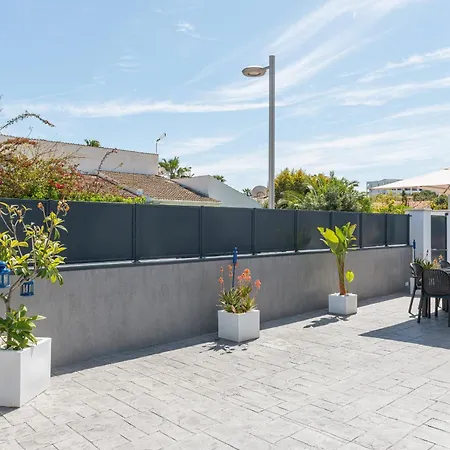 בית נופש Faisan Con Piscina Privada *